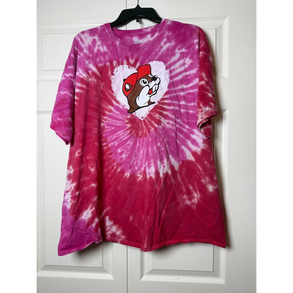 Buc-ee's Red Pink Tie Dye My Heart Led Me To Buc-ee's Short Sleeve Tee